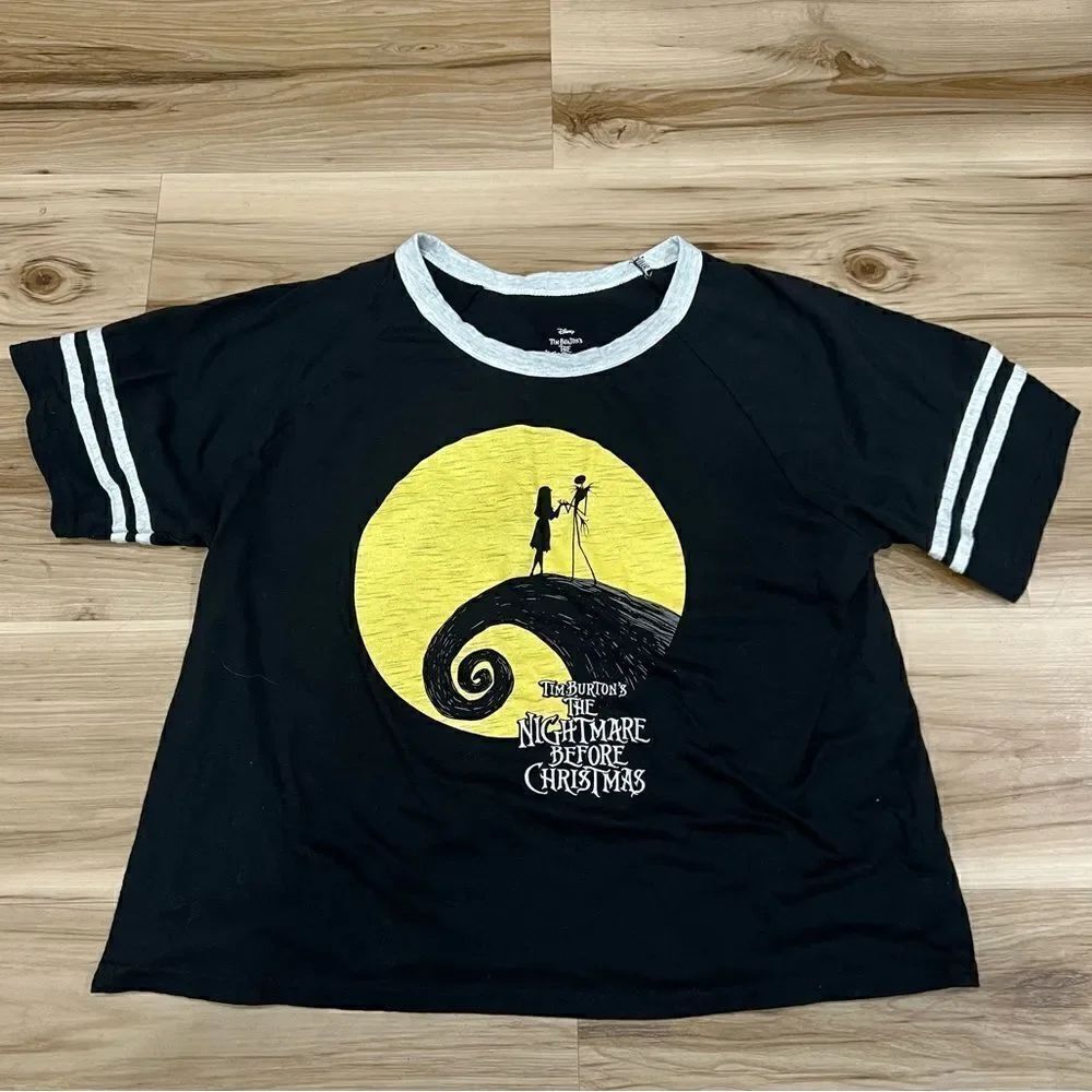 Disney The Nightmare Before Christmas Graphic Ringer Tee Women’s Large